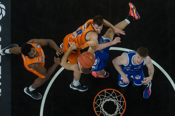 曼市市长希 曼市市长希