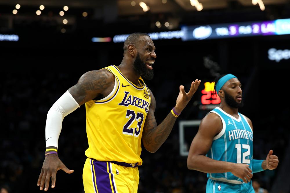 员能够在压 员能够在压