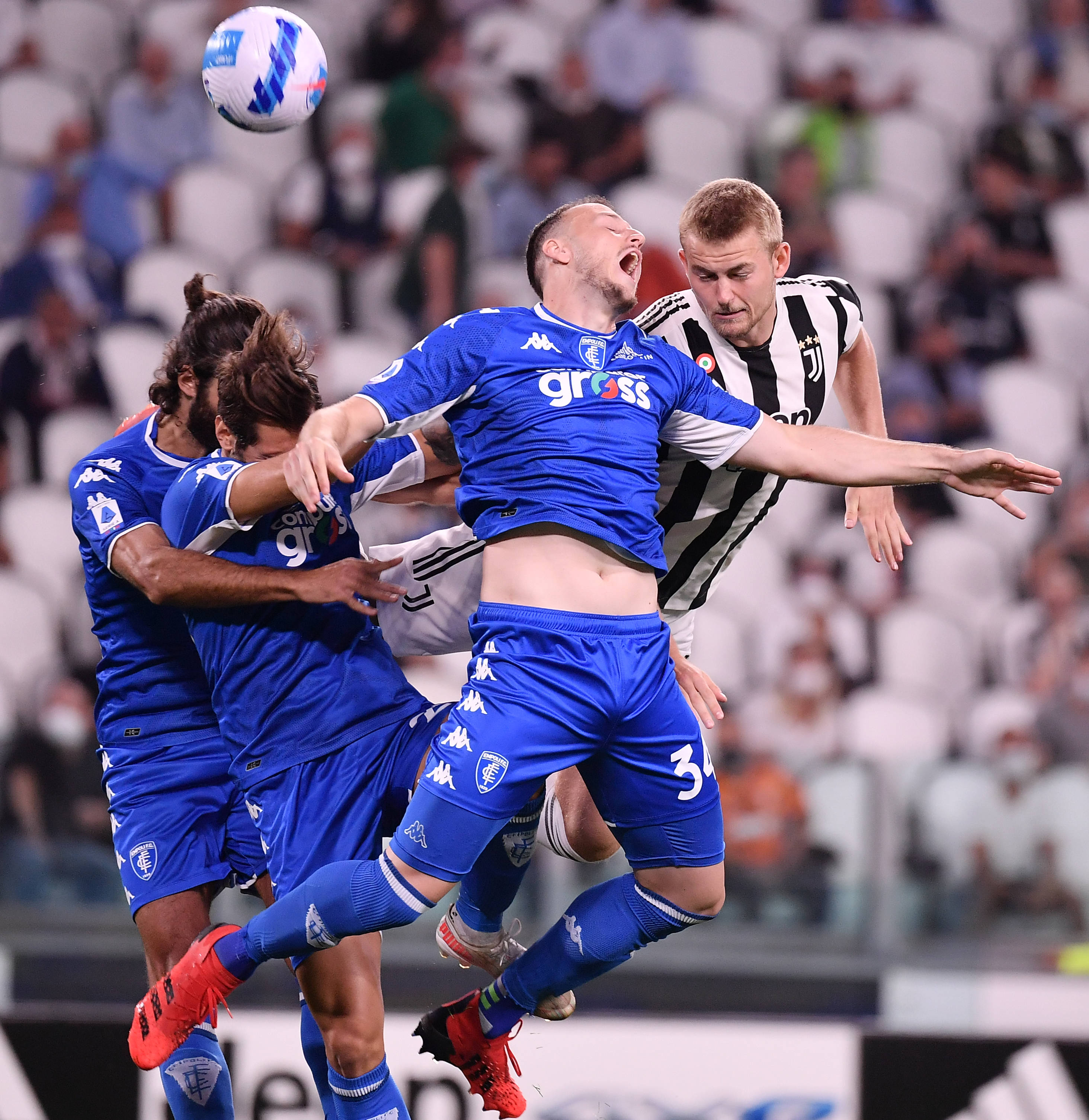 与此同时 与此同时