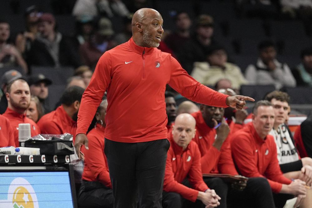 年复一年的 年复一年的