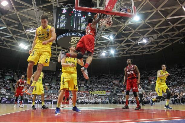 不断提高 不断提高